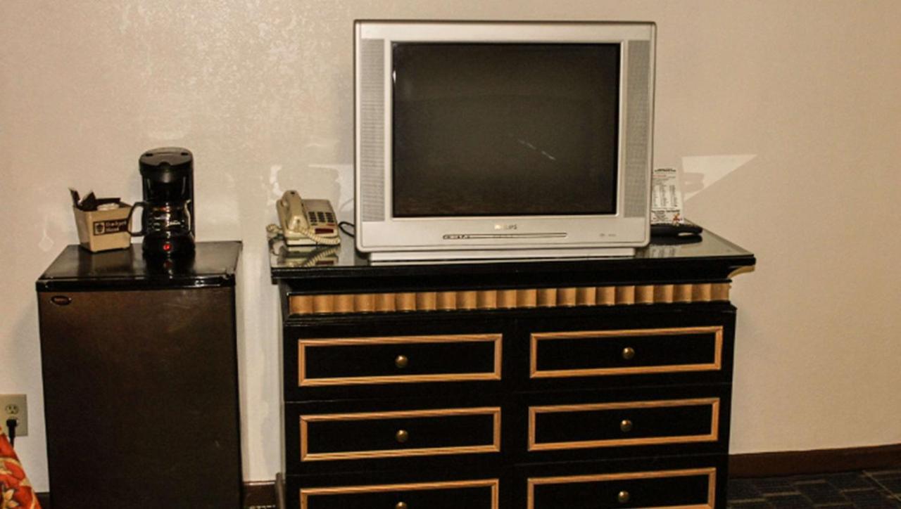 Golden Wheat Budget Host Inn Junction City Extérieur photo