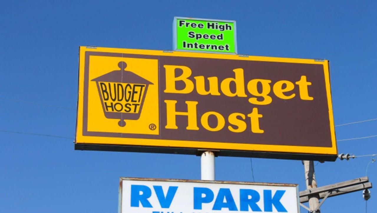 Golden Wheat Budget Host Inn Junction City Extérieur photo