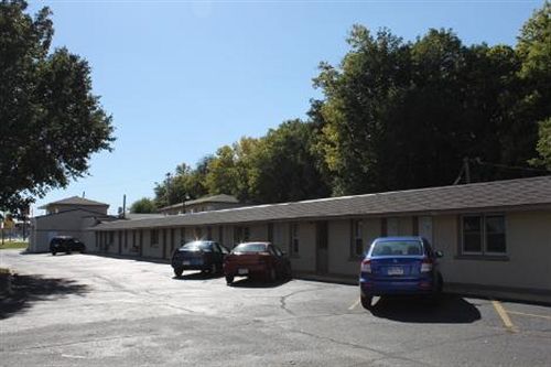 Golden Wheat Budget Host Inn Junction City Extérieur photo