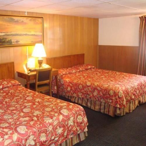 Golden Wheat Budget Host Inn Junction City Extérieur photo