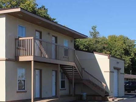 Golden Wheat Budget Host Inn Junction City Extérieur photo